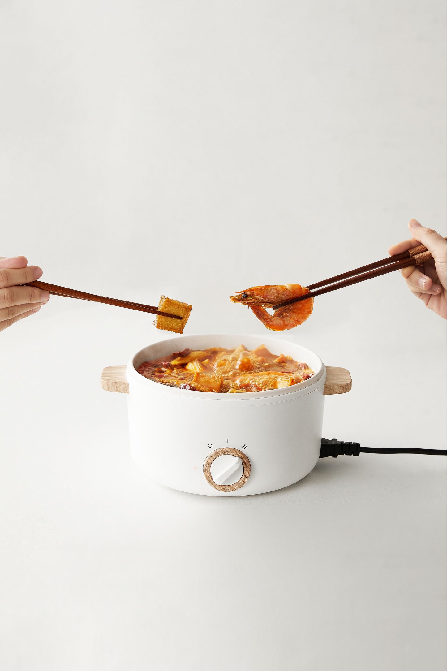 CURA PLUS Multipurpose Electric Cooker | 1.5L Non-Stick Skillet Pot with Steamer | 600W | Auto Thermostat & Temperature Control | Stainless Steel Body | Ceramic Coating | Tempered Glass Lid | Ideal for Noodles, Frying, Boiling | fulfilled by Acquaso